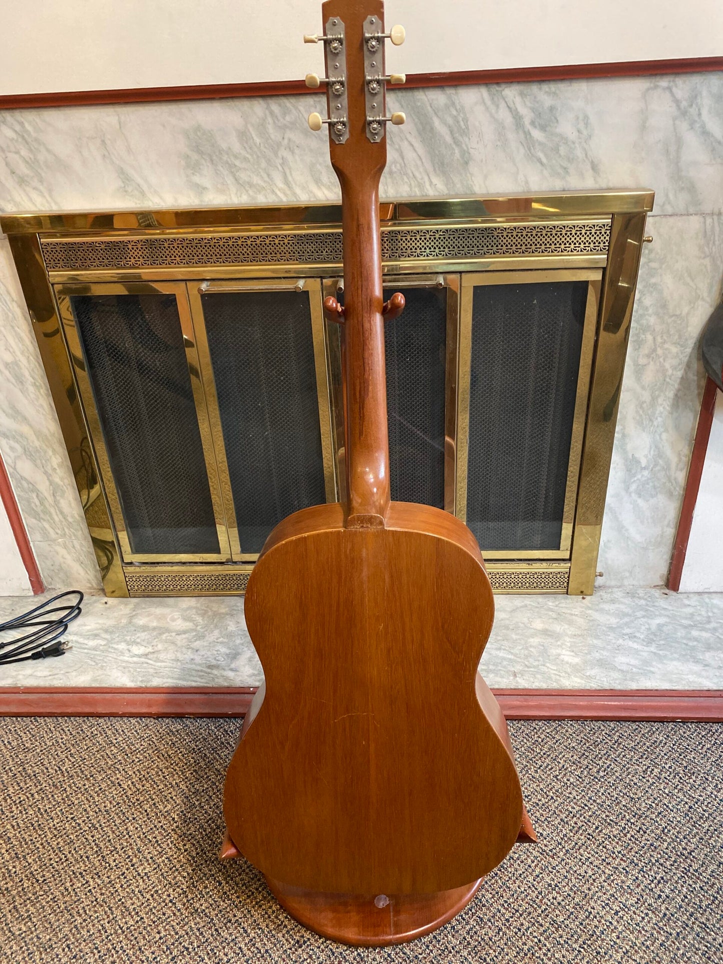 GIBSON B-15