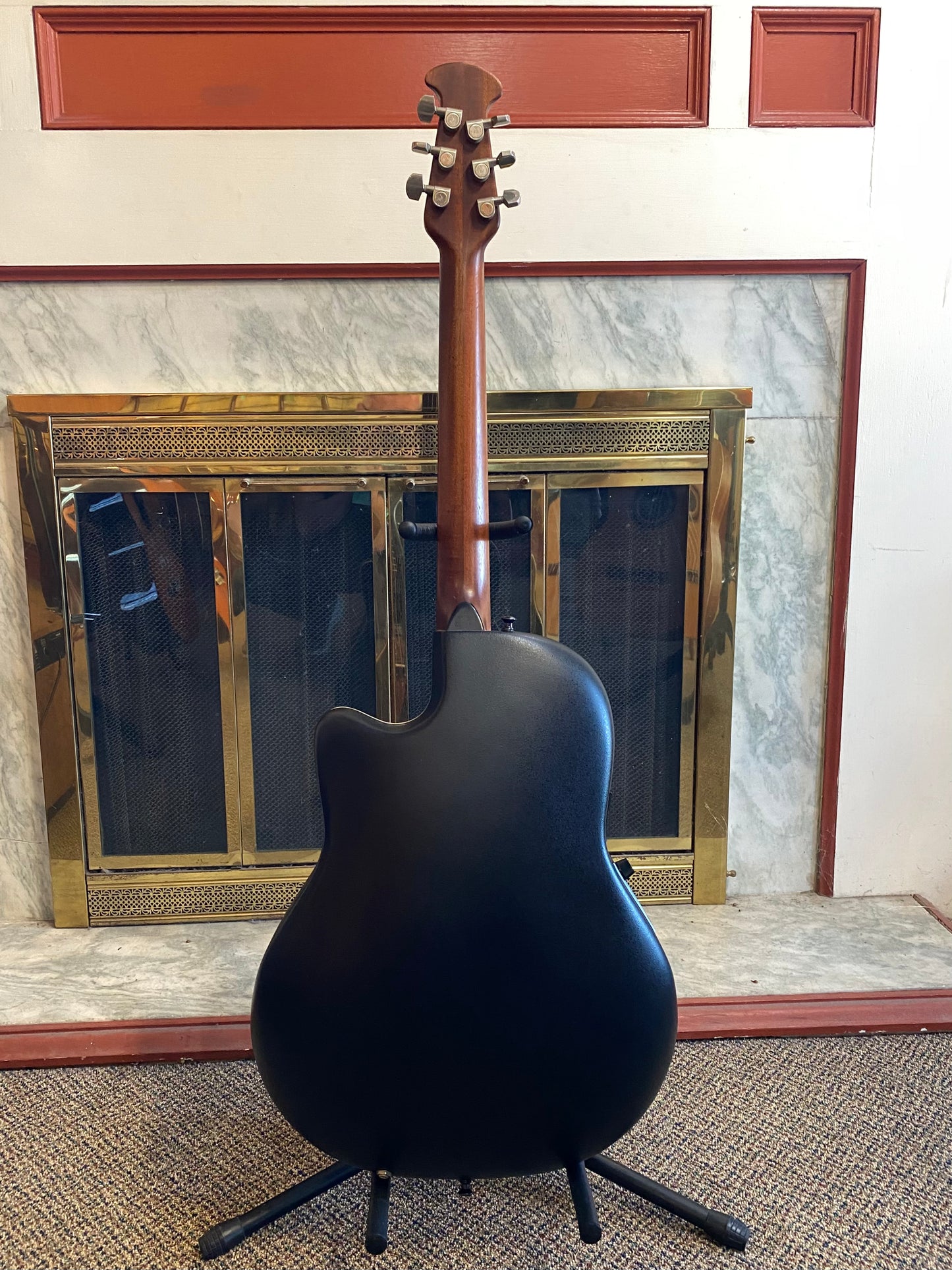 OVATION CUSTOM BALLADEER