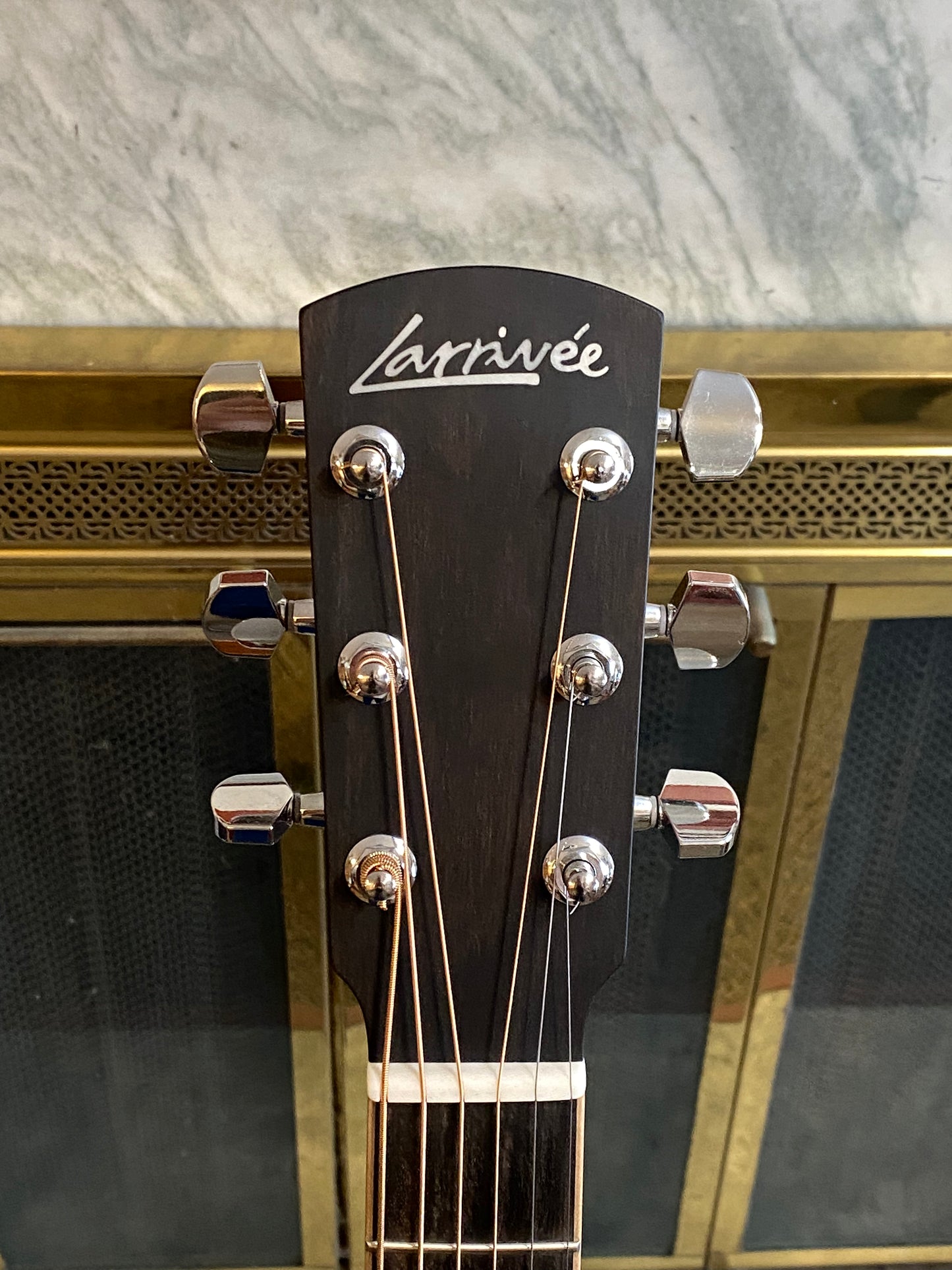LARRIVEE D-03 MH