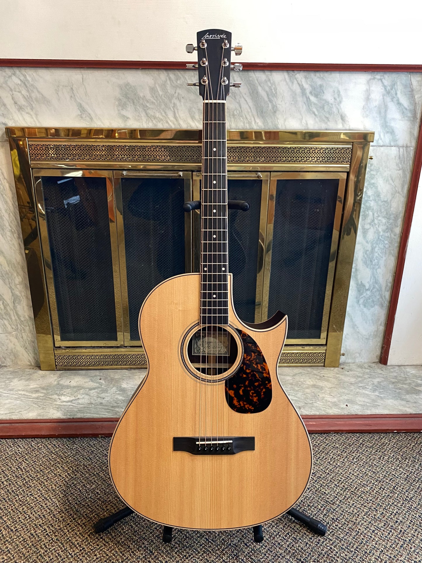 LARRIVEE C-03R-TE TOMMY EMMANUEL
