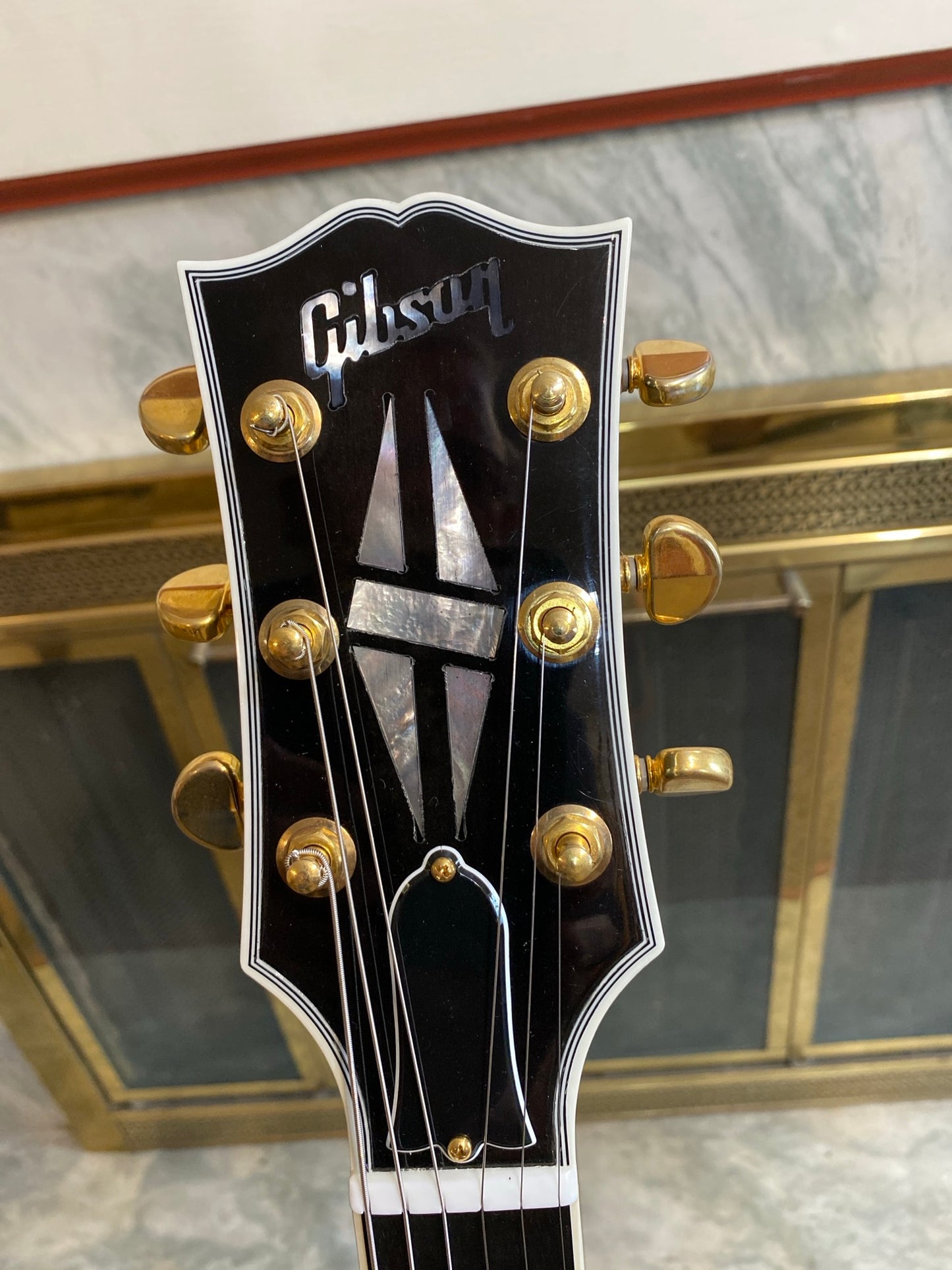 GIBSON SG SUPREME