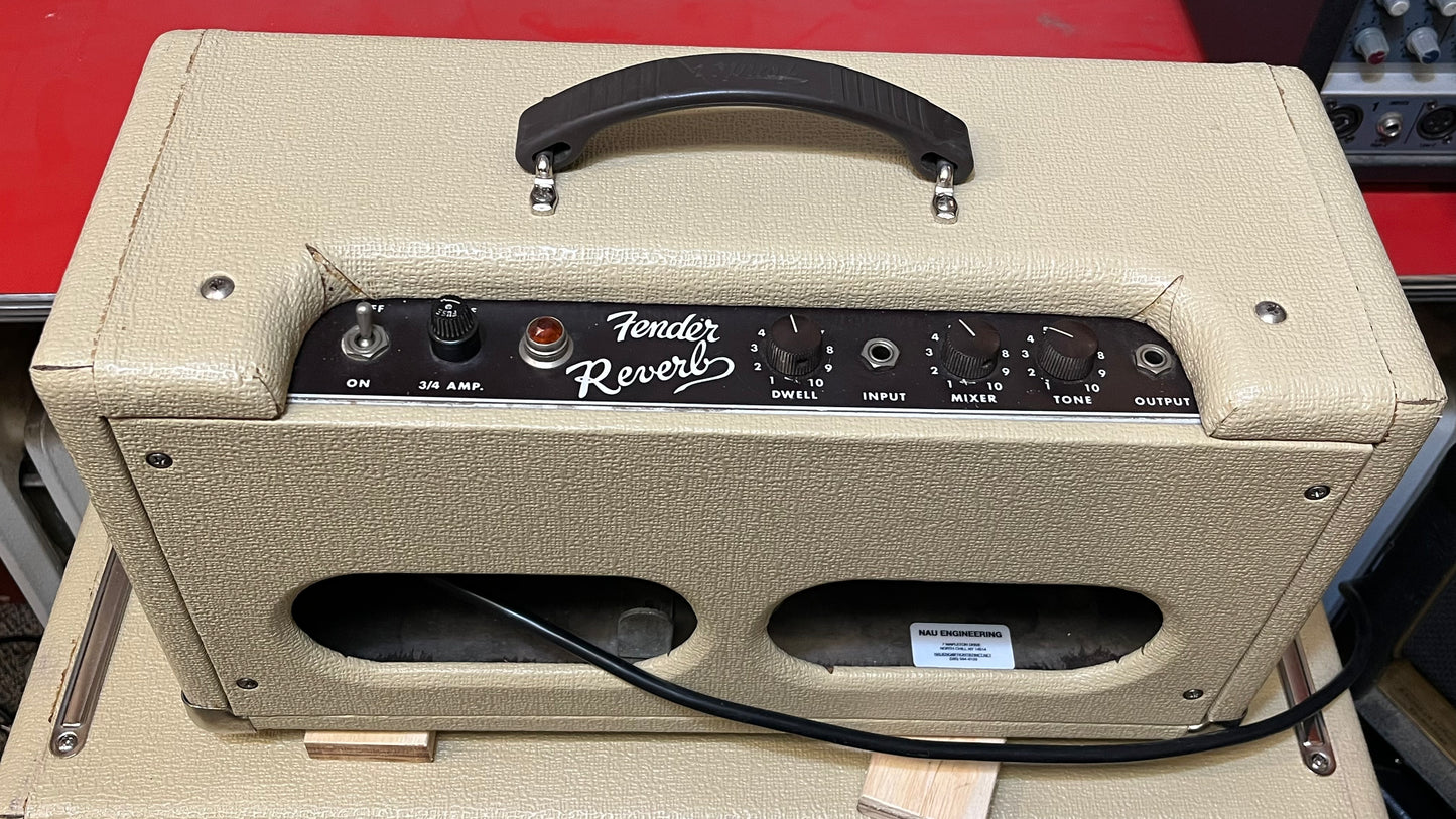 1964 FENDER SHOWMAN AMP