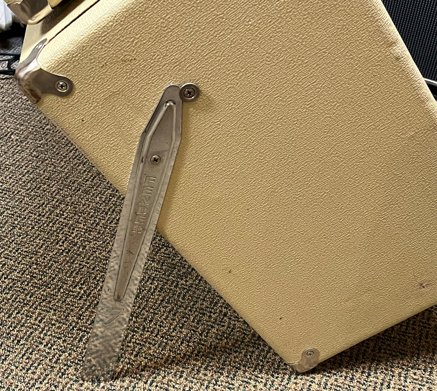 1964 FENDER SHOWMAN AMP