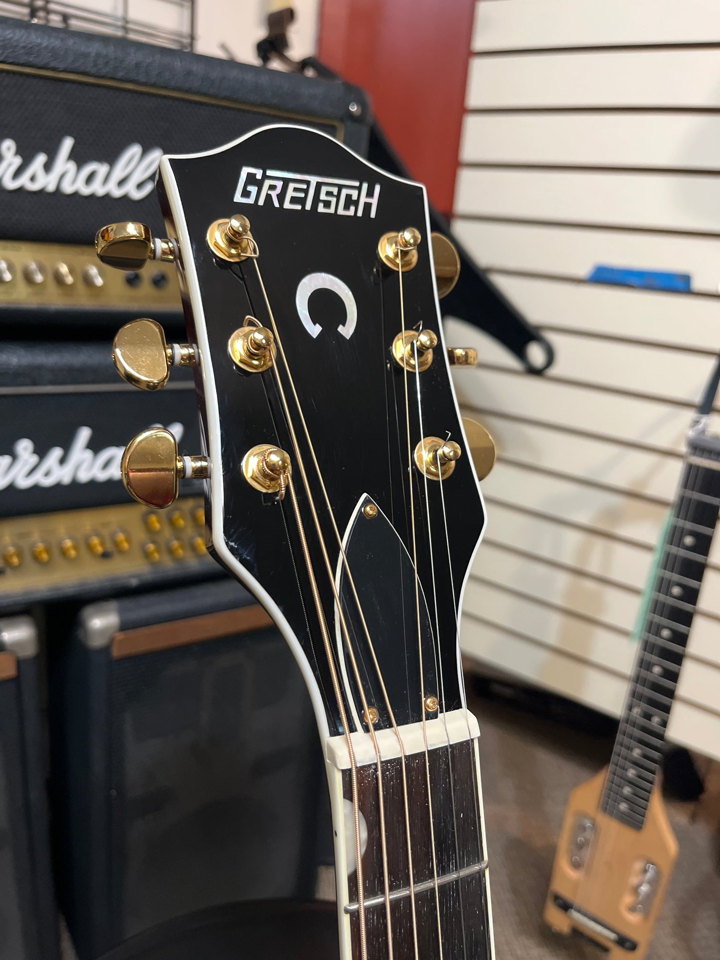 Gretsch G5204E