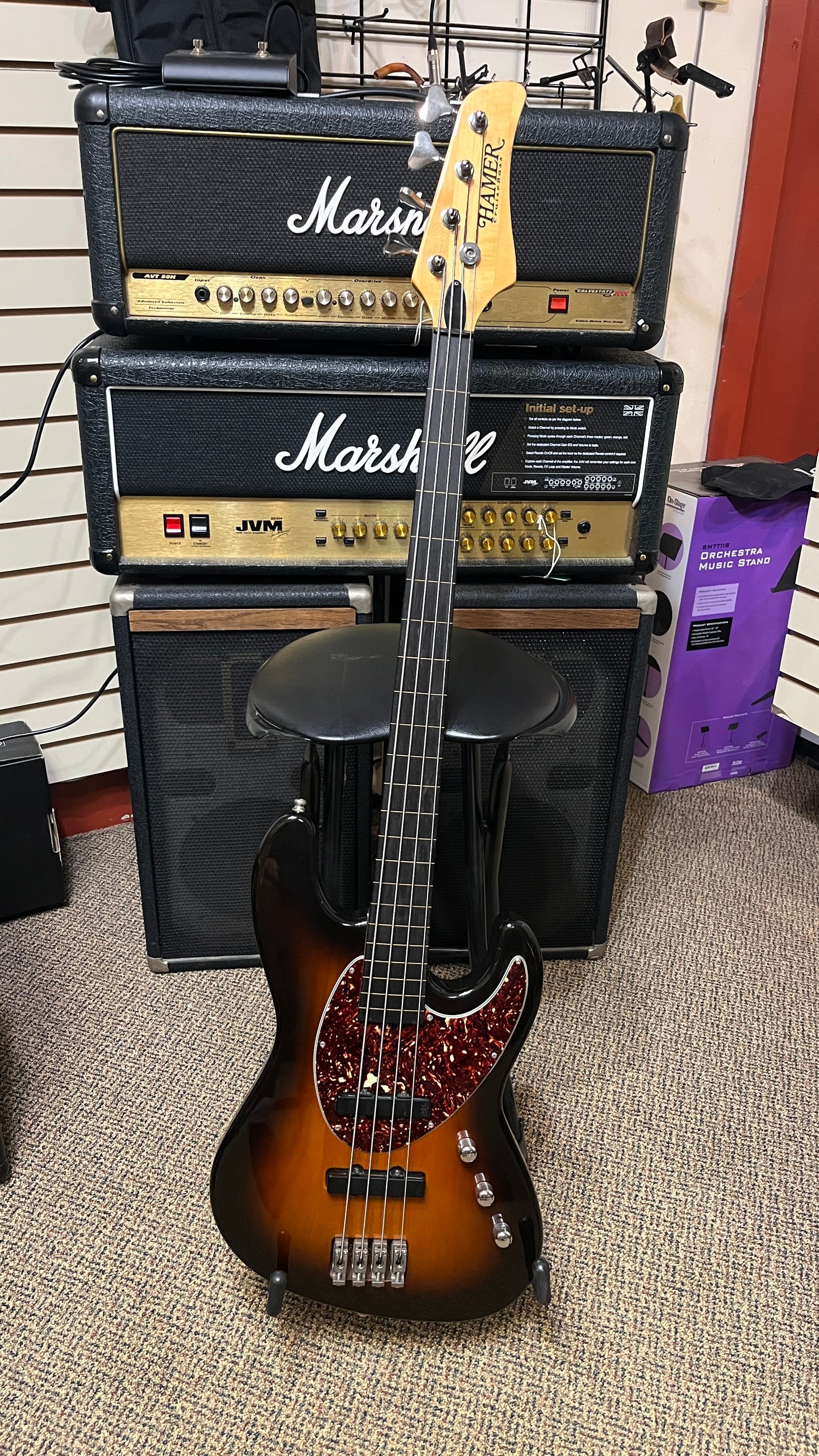 USA Hamer BCRT fretless bass