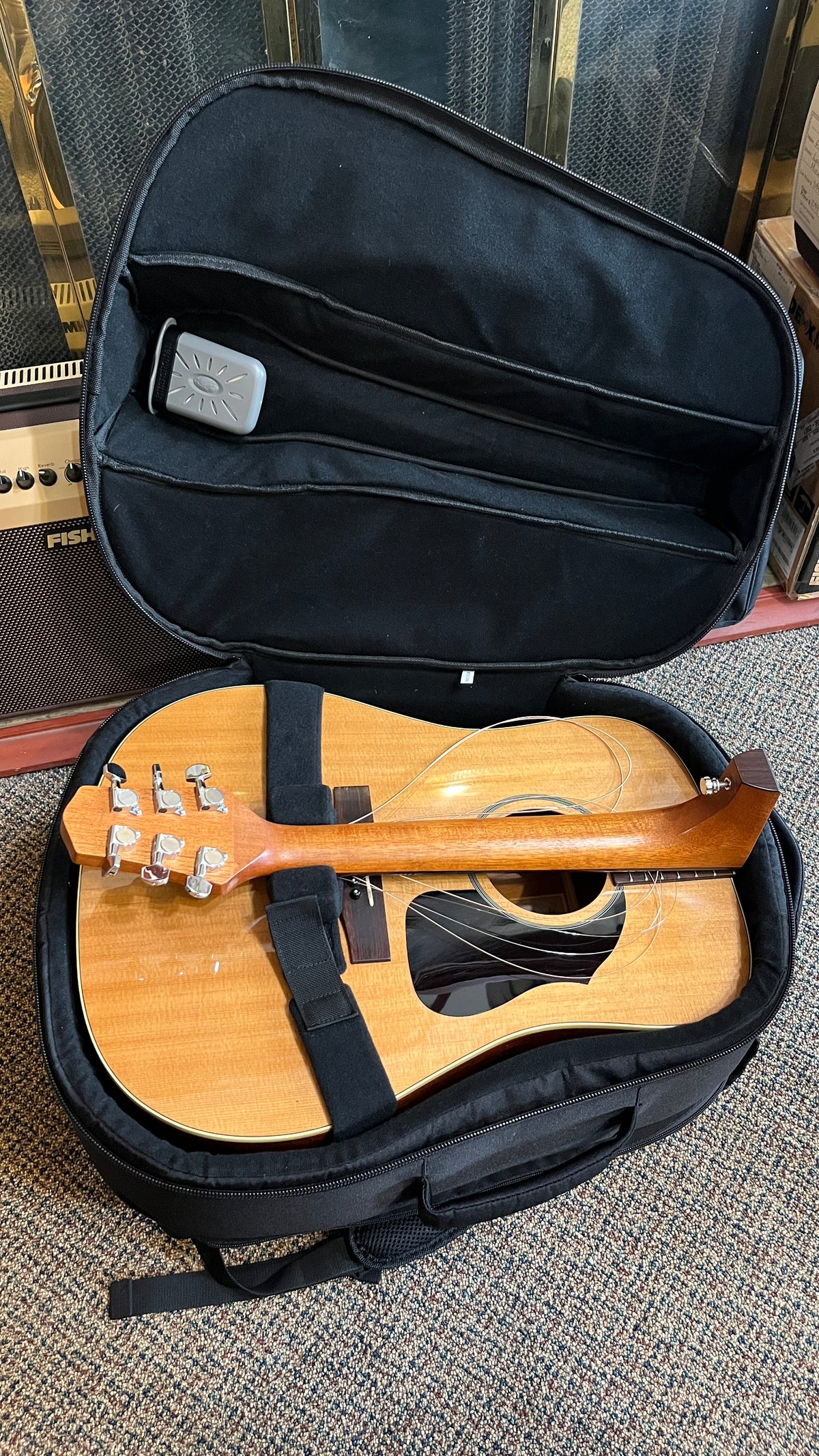 Voyage-air Travel Guitar