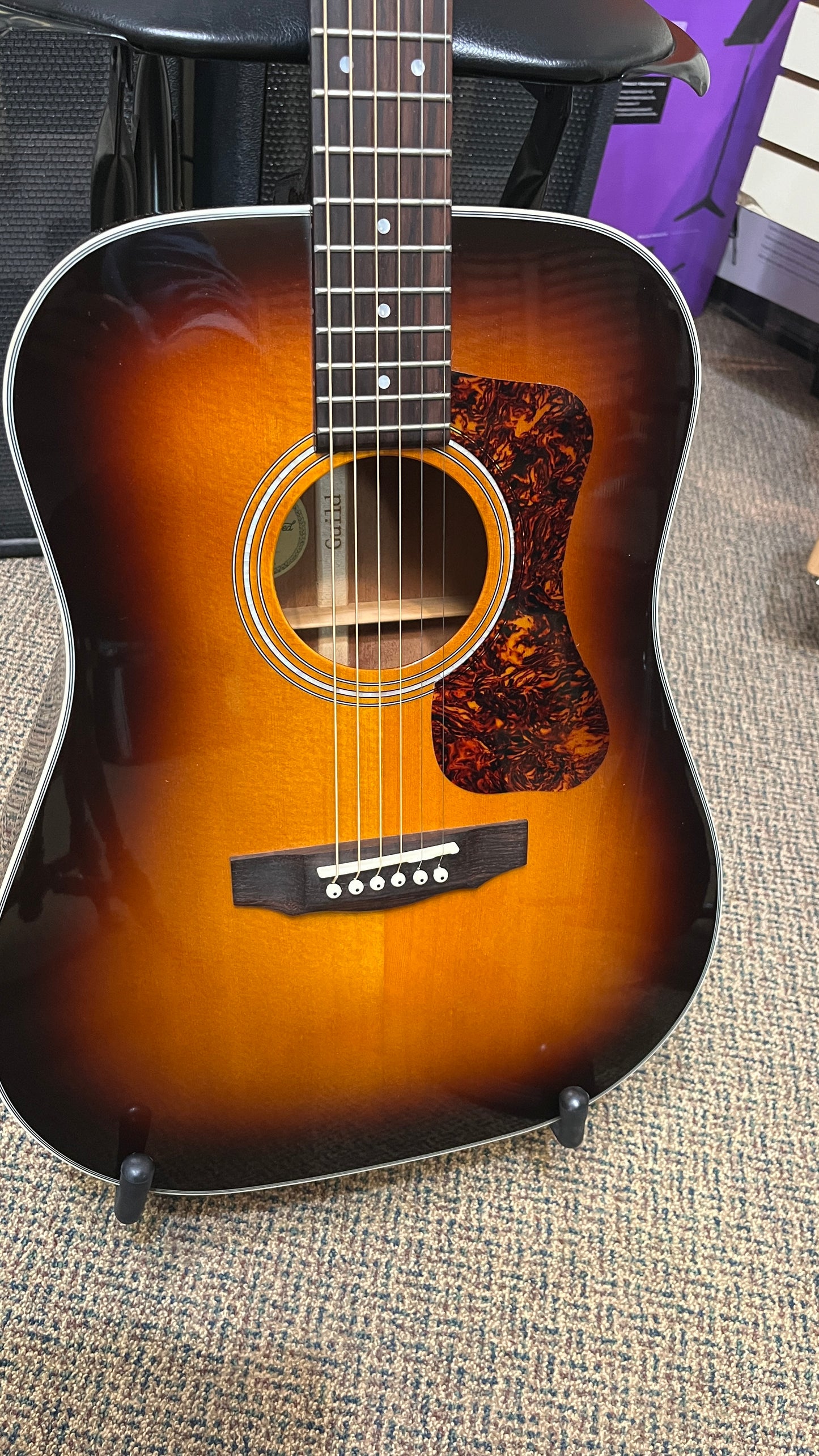 Guild D-140