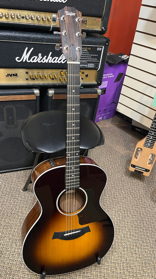 Taylor 214e-SB DLX
