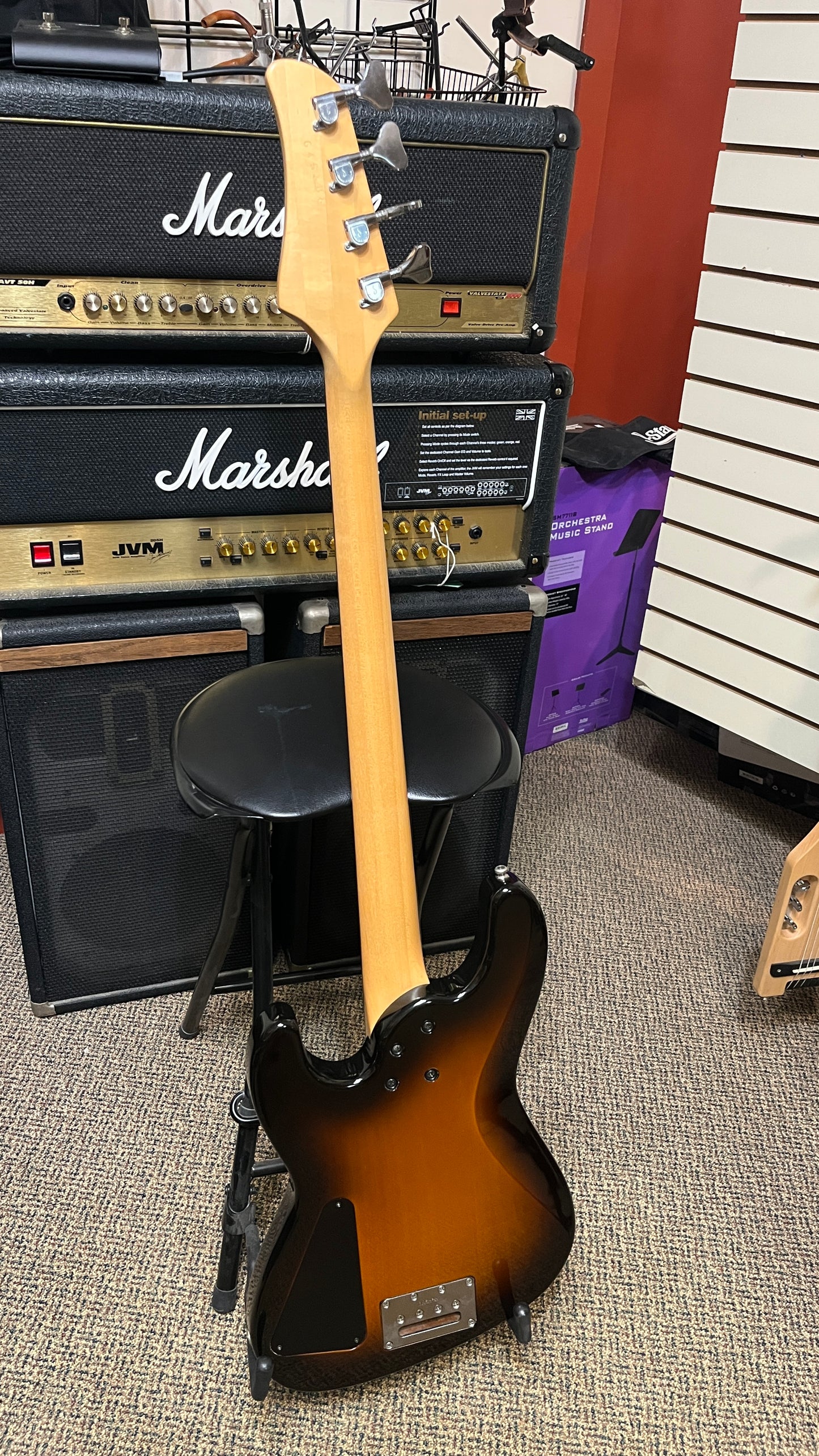 USA Hamer BCRT fretless bass