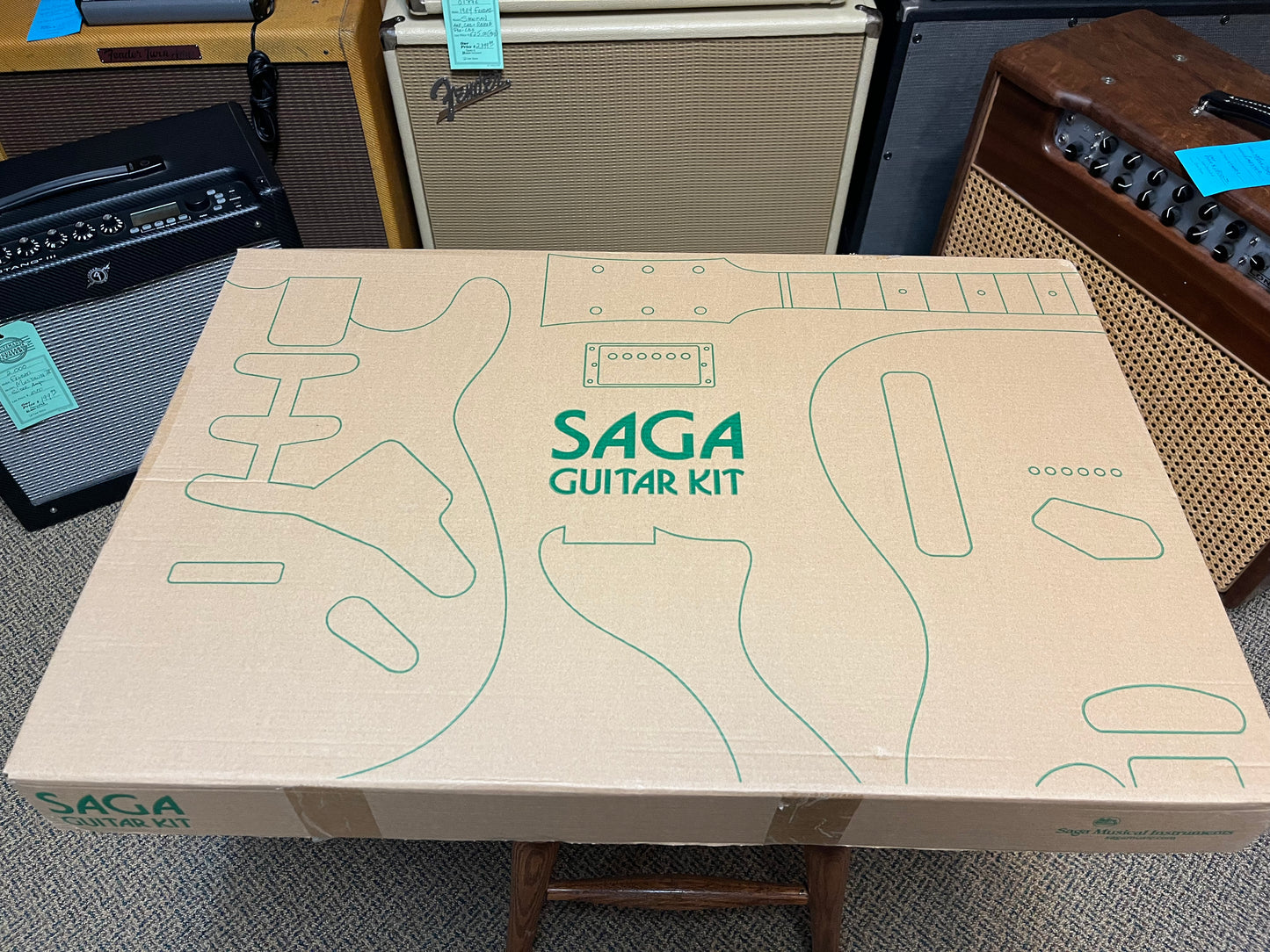 Saga electric guitar kit