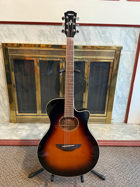 YAMAHA APX 600