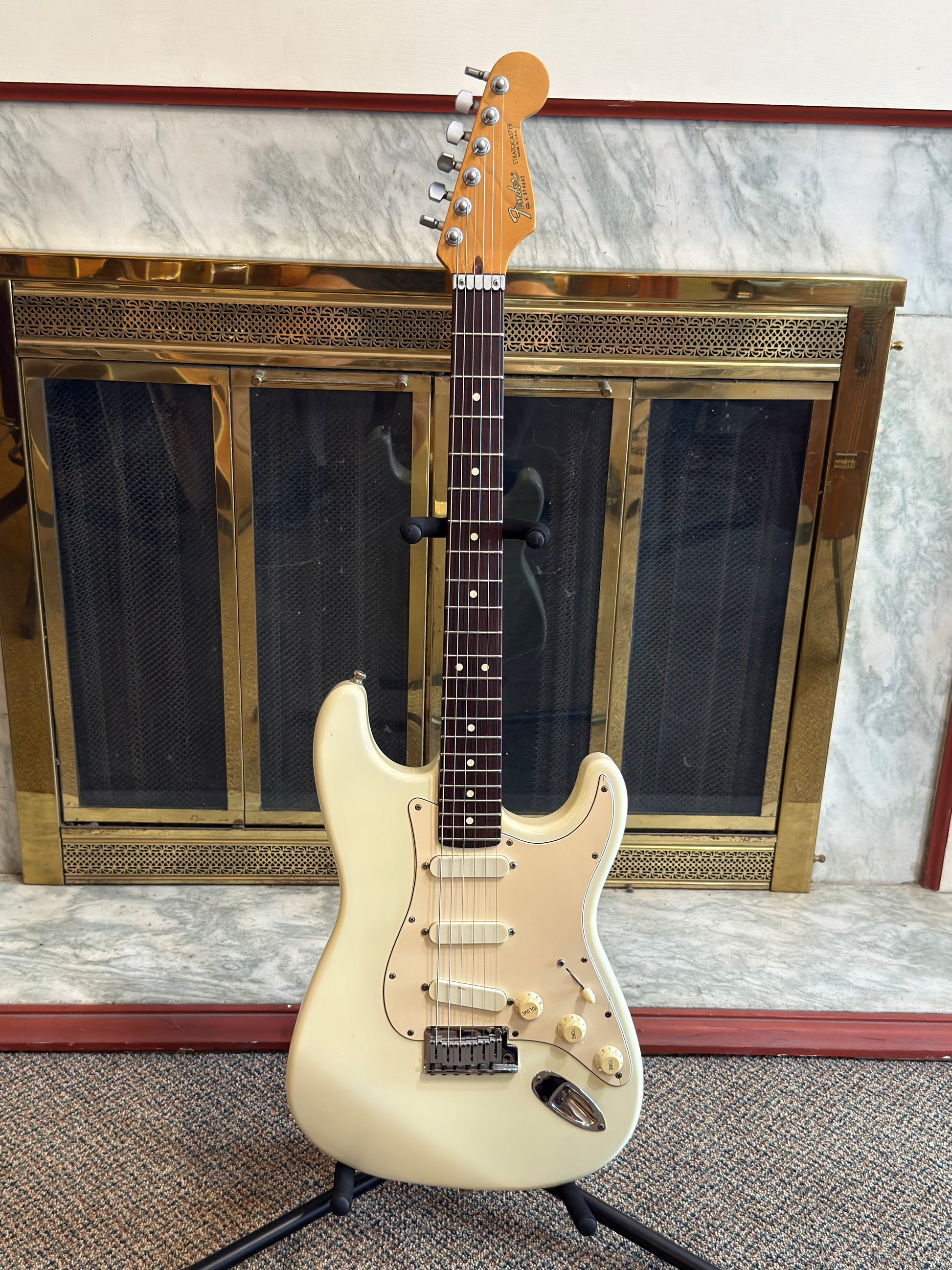 【本日限定出品、値下げしました】FenderUSA strat plus 本日限定出品、値下げしました】FenderUSA strat plus