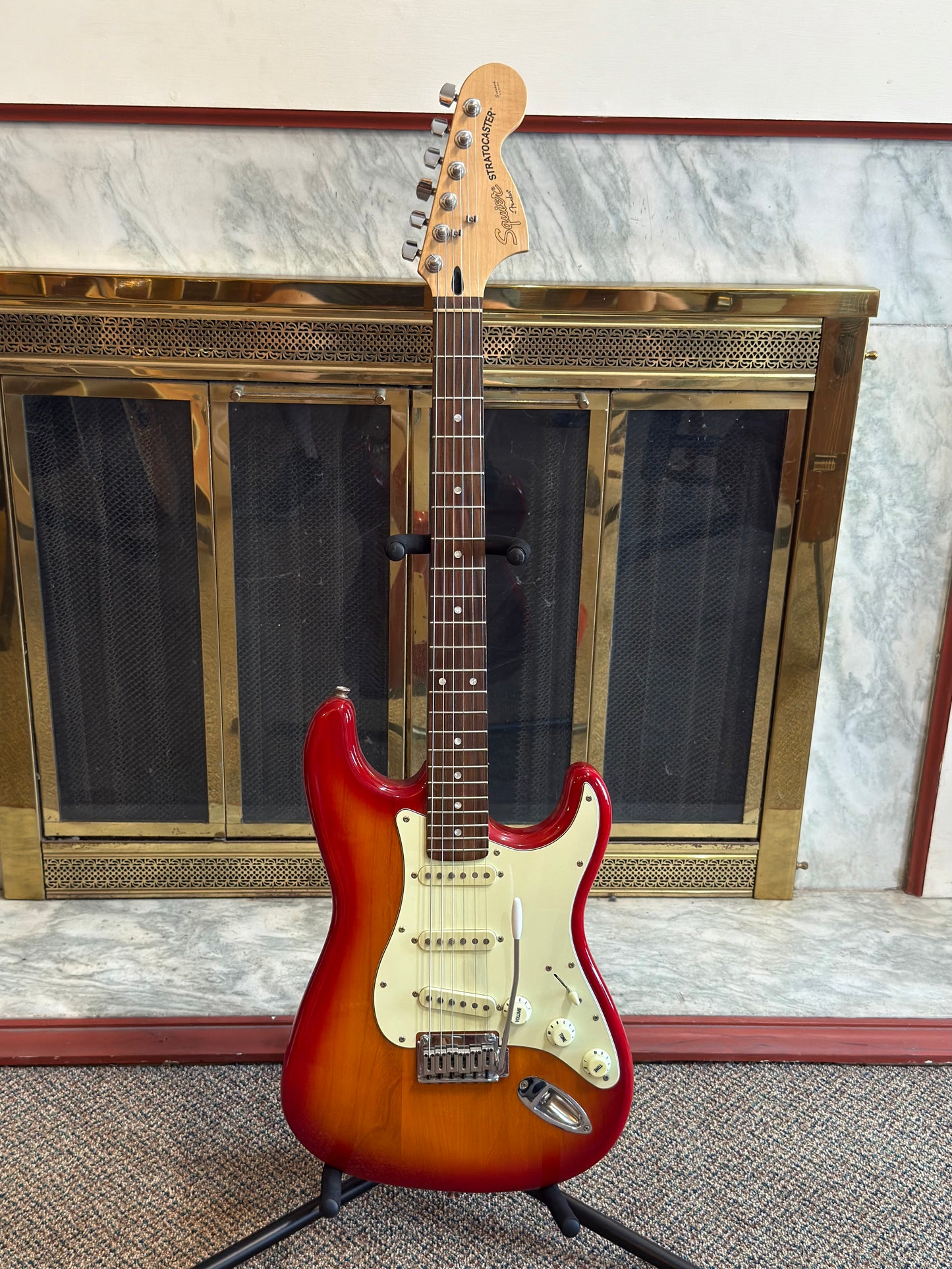 SQUIER STRATOCASTER