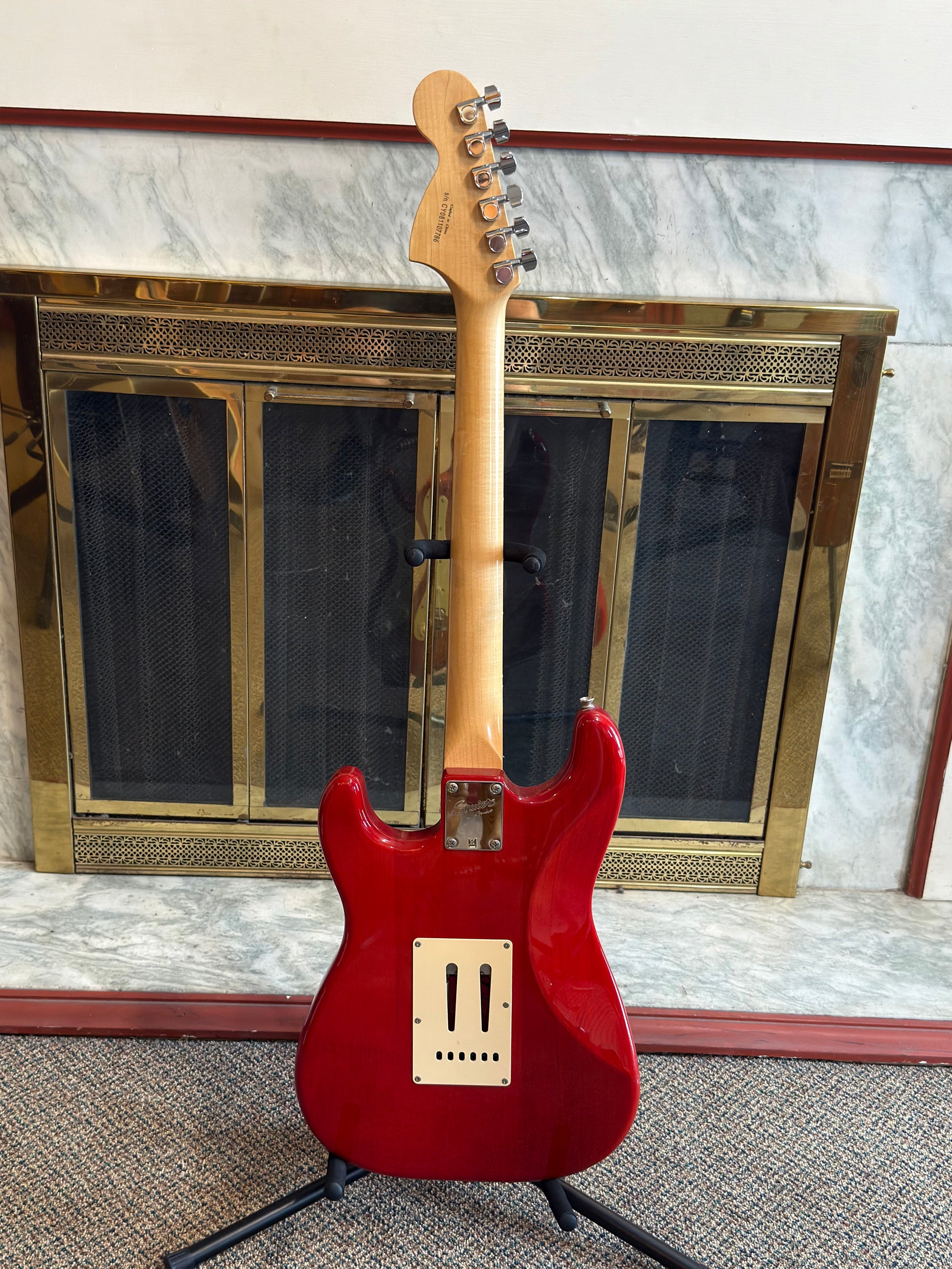 you.t630 squier stratocaster Amazon.com: Fender Squier Debut Series Stratocaster Electric