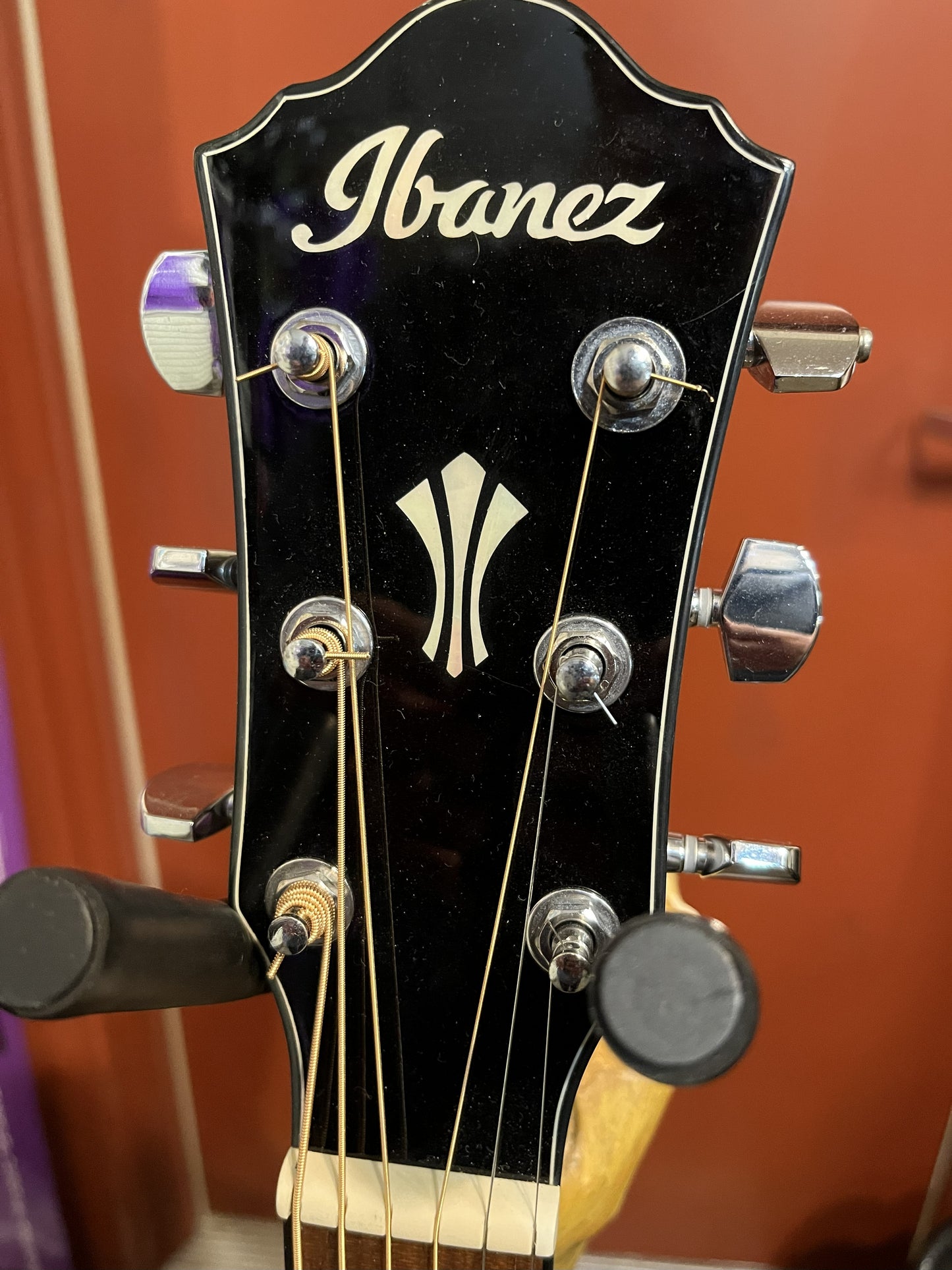 Ibanez AEG62-MNH