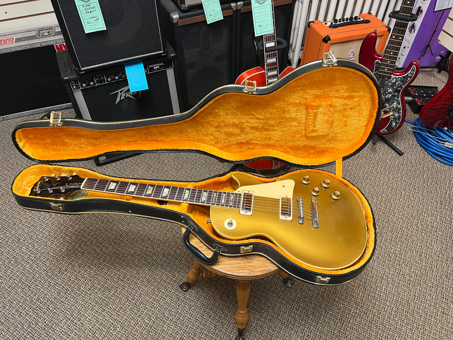 Gibson Les Paul Deluxe Goldtop 1969  (COMING SOON!!)  $TBD